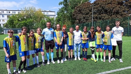 I miejsce na Warszawskiej Olimpiadzie Młodzieży w Piłce Nożnej Dziewcząt!
